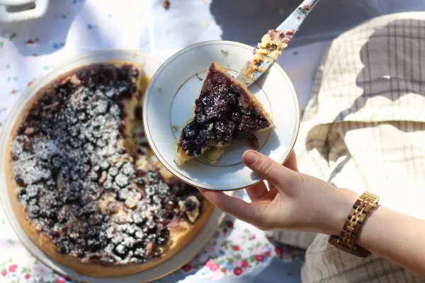 Blueberry-Almond Skillet Cake cover