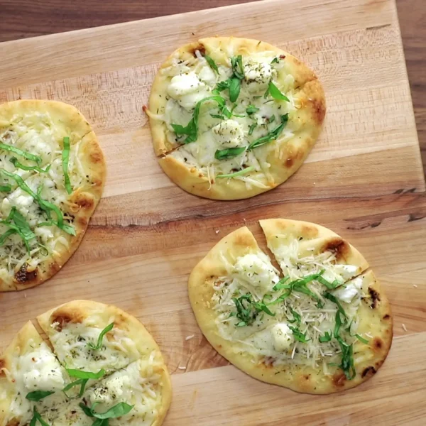 Easy White Cheese & Garlic Pizzas cover