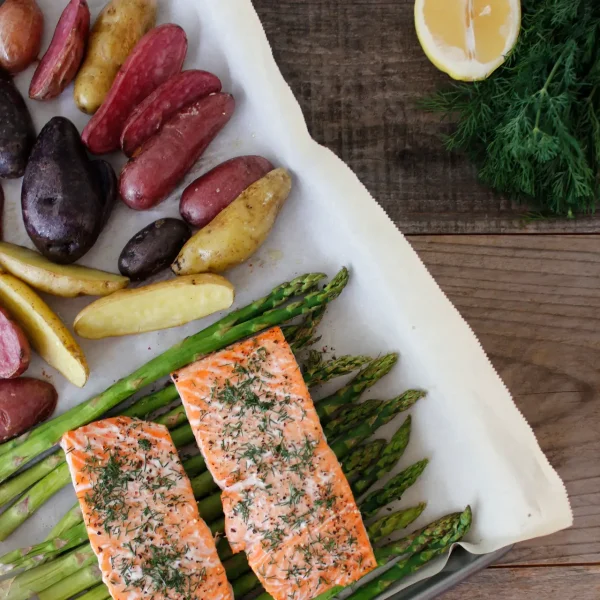 Healthy Salmon & Veggie Sheet Pan Dinner cover