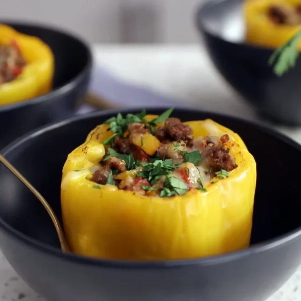 Skinny Stuffed Peppers cover