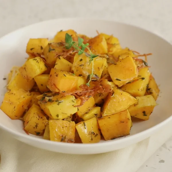 Parmesan and Thyme Roasted Butternut Squash cover