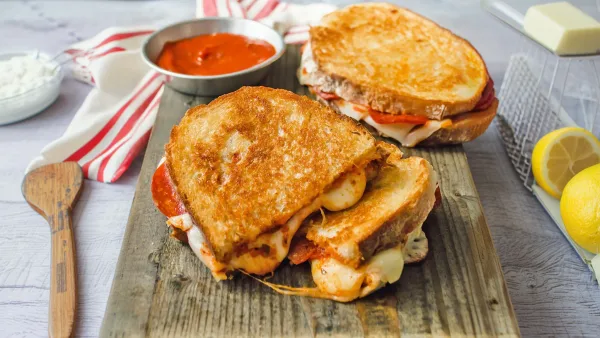 Oven-Baked Pizza Grilled Cheese Sandwiche cover