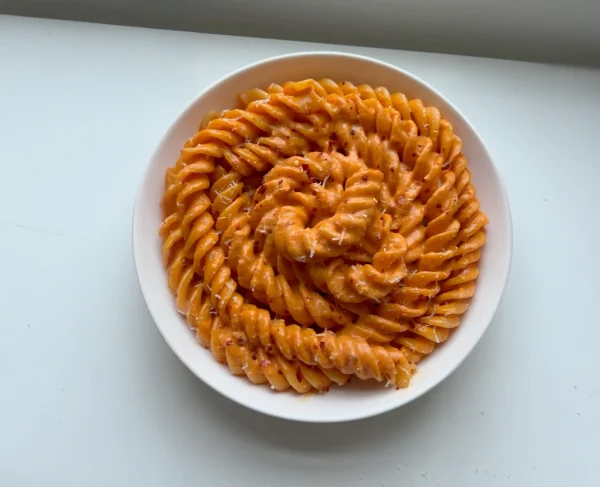 Spicy Gochujang Pasta with Colonne Pompeii cover