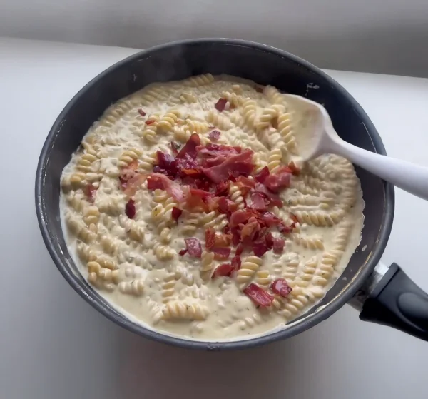 Boursin Cream Rotini with Crispy Prosciutto cover