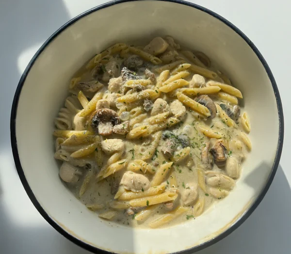 One Pot Chicken Marsala Pasta cover