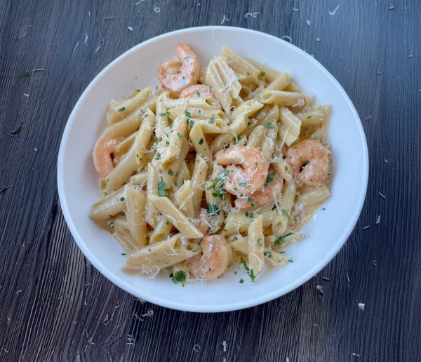Garlic Cream Pasta with Shrimp cover