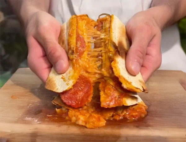 High Protein 1-Minute Pizza cover