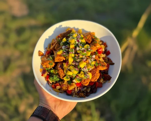 Costa Rica-Inspired High Protein Chicken Bowl cover