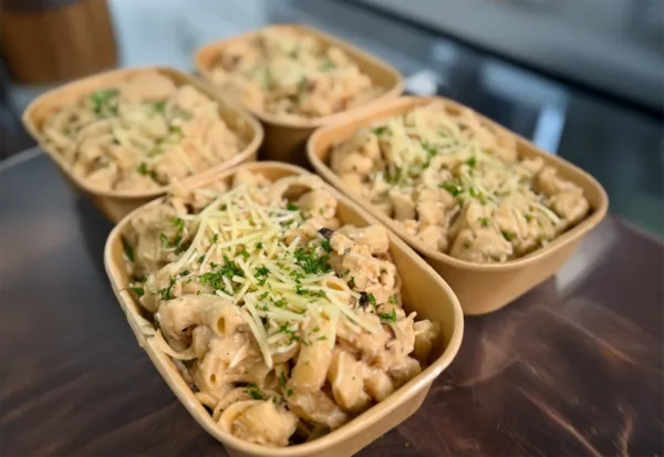 High Protein Shredded Chicken Alfredo Meal Prep cover