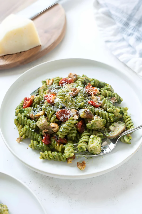 One Pot Chicken Pesto Pasta cover