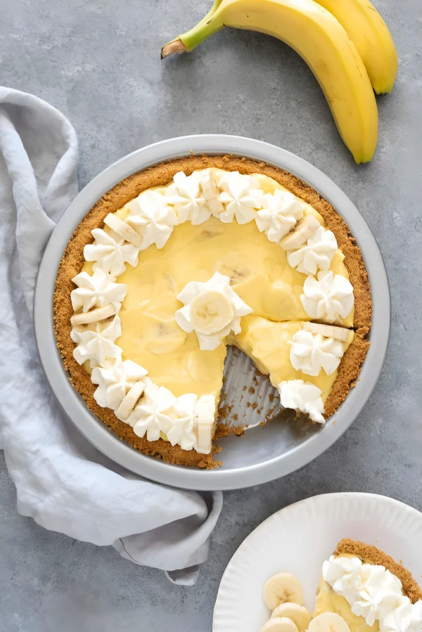 Banana Cream Pie with Graham Cracker Crust cover