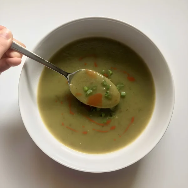 Easy Vegan Potato Leek Soup cover