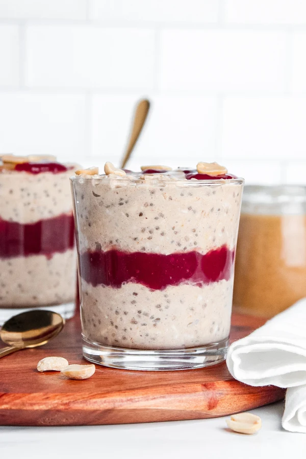 PB&J Overnight Oats cover