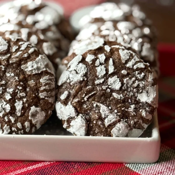Chocolate Crinkle Cookies cover