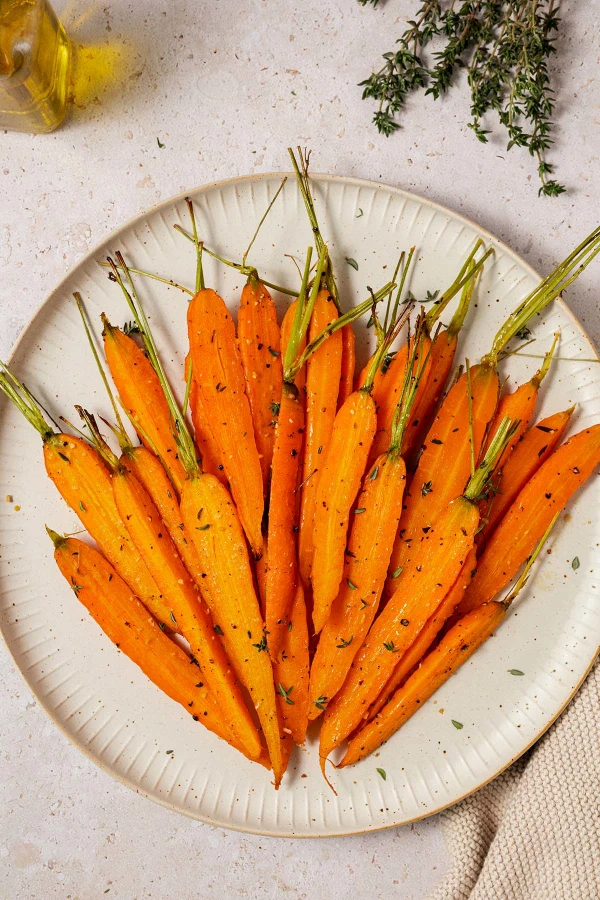 Oven-Roasted Caramelized Carrots cover