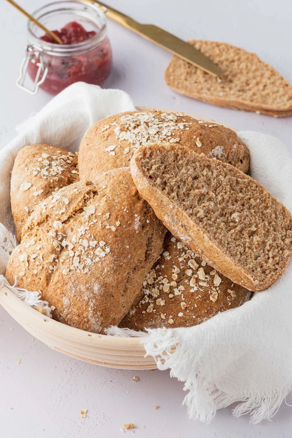 Whole-Grain Spelt Rolls cover