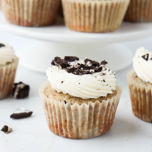 Cookies and Cream Cupcakes cover