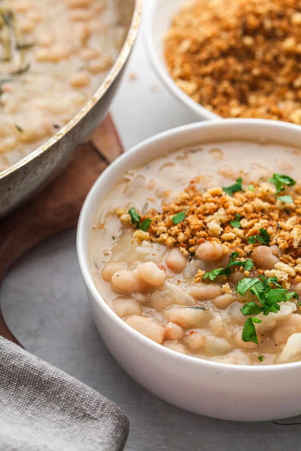 Creamy White Beans with Toasted Breadcrumbs cover