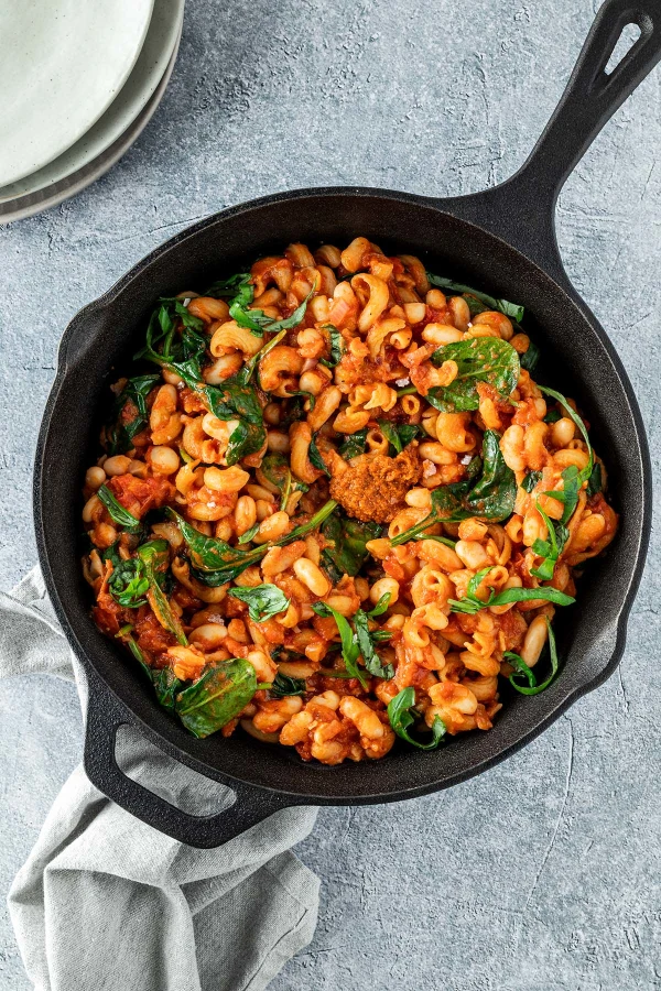 One-Pot Vegetarian Pasta cover