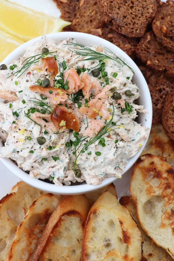 Easy Smoked Salmon Dip (Ready in 10 Minutes!) cover