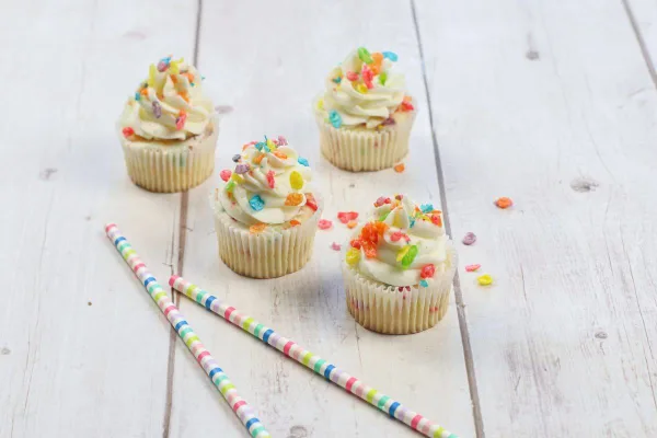 Fruity Pebble Cupcakes cover