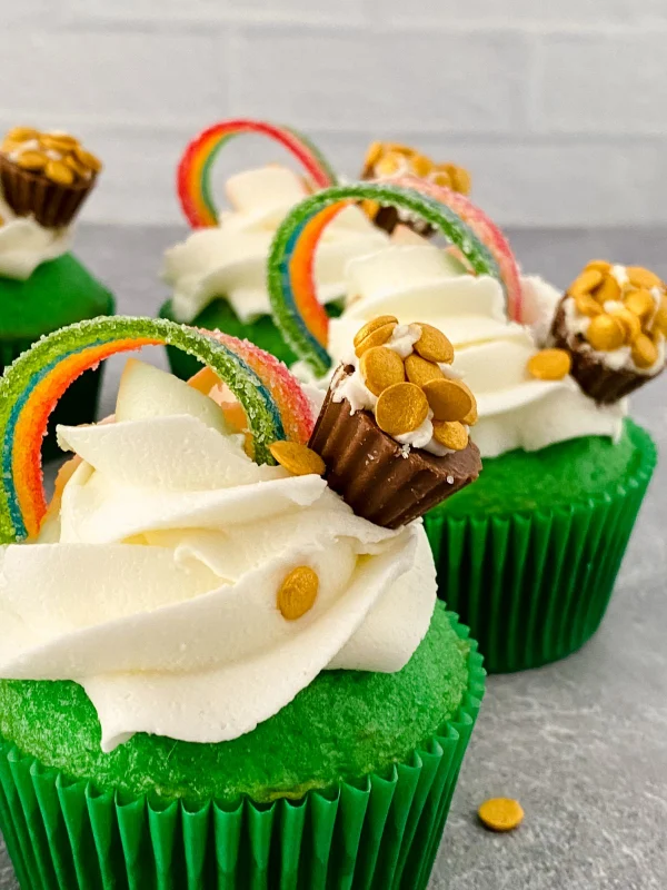 Rainbow St. Patrick’s Day Cupcakes cover