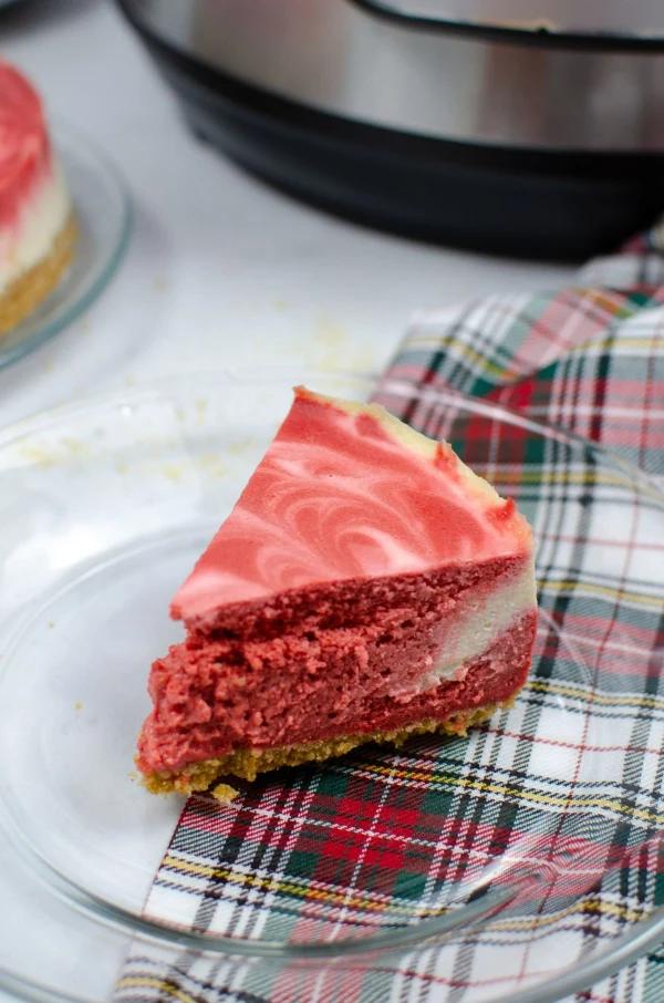 Red Velvet Instant Pot Cheesecake cover