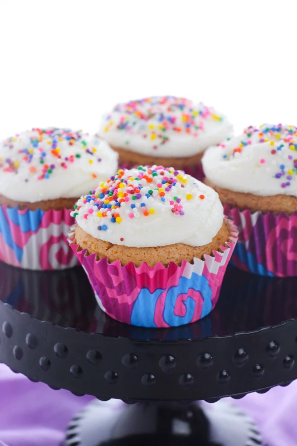 Cream Soda Cake Mix Cupcakes cover