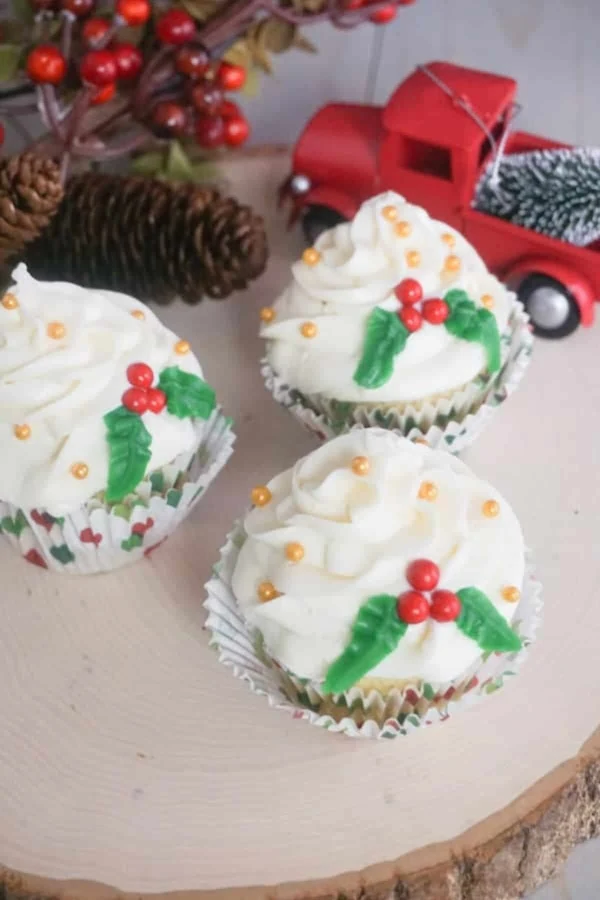 Christmas Holly Cupcakes cover