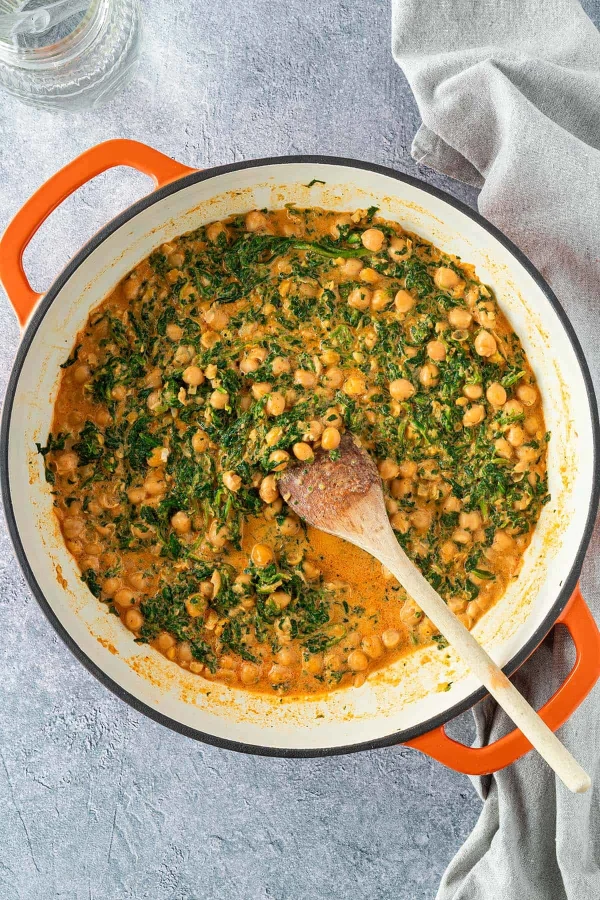 15-Minute Spinach Chickpea Curry  cover