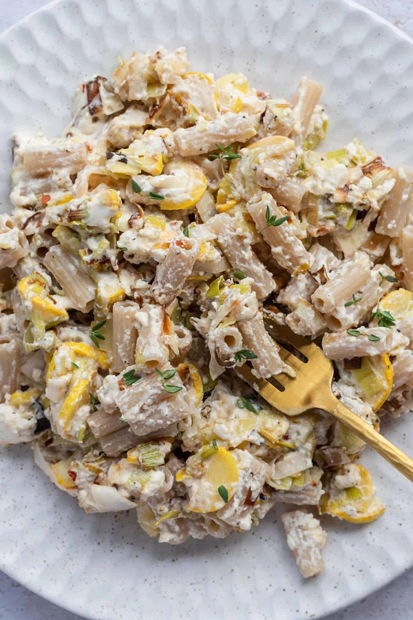 Easy Chicken Feta Pasta (Without Tomatoes) cover