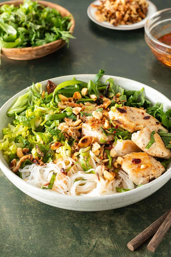 Vietnamese Rice Noodle Salad cover