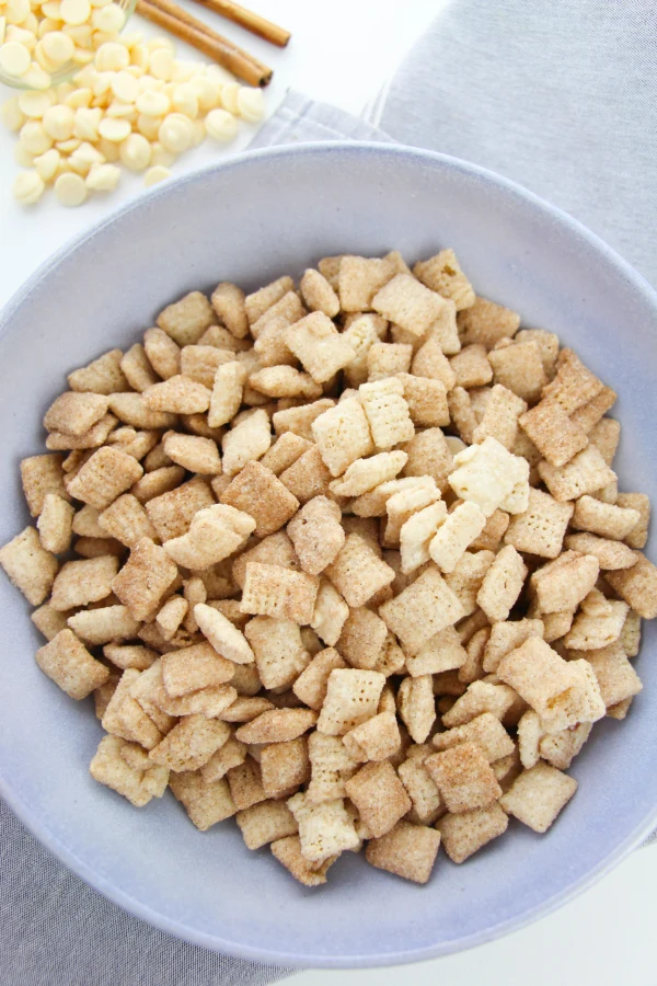 Churro Chex Mix Muddy Buddies cover