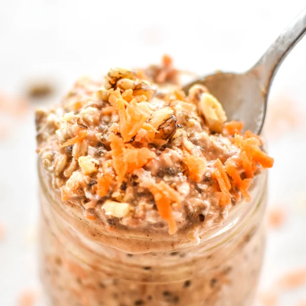 Carrot Cake Overnight Oats cover