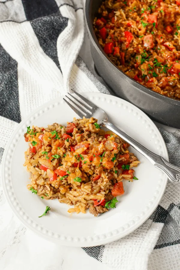 Skillet Ground Beef and Rice cover