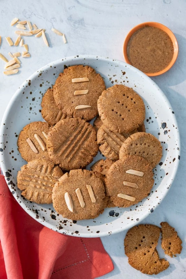 Vegan Almond Cookies cover