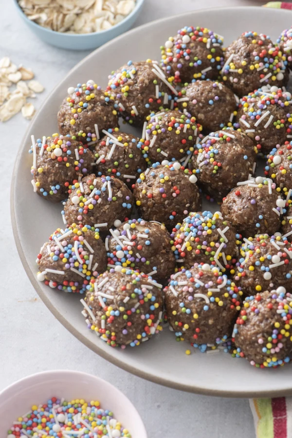 No Bake Cookie Dough Balls cover