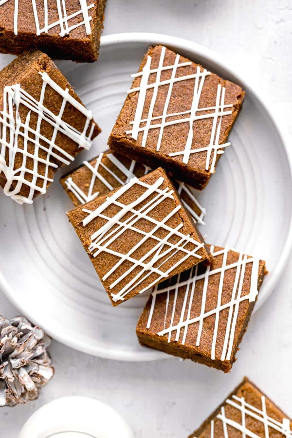 Gingerbread Blondies cover