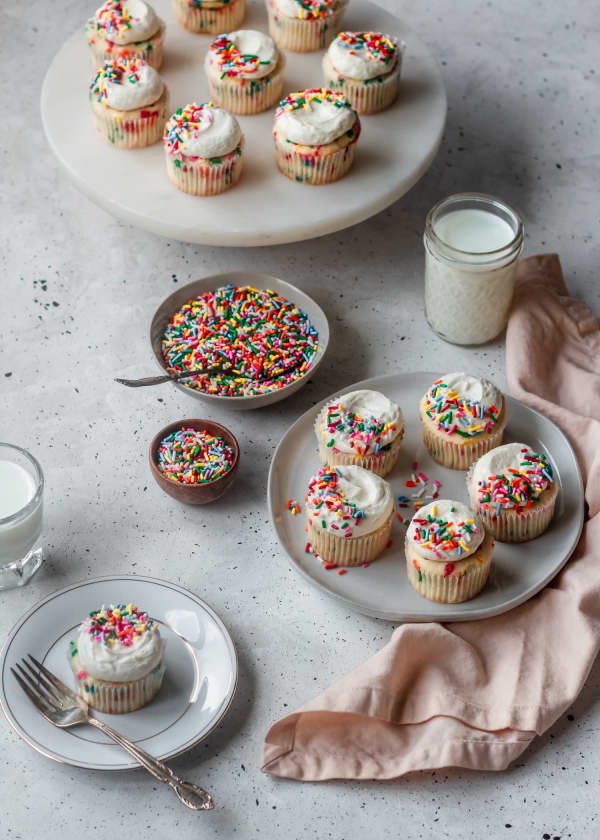 Funfetti Cupcakes With Marshmallow Buttercream cover
