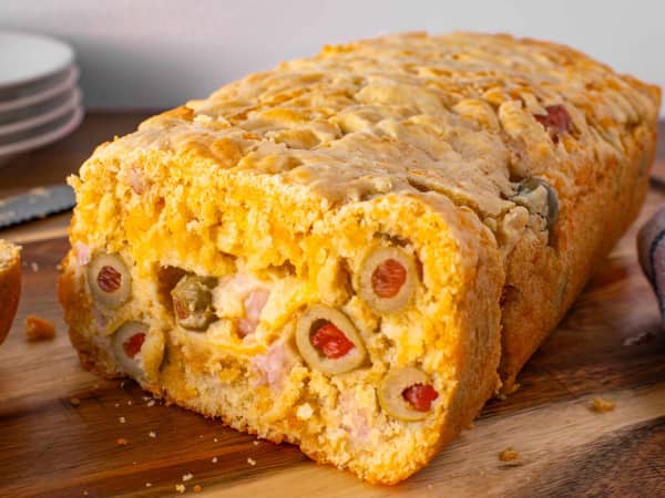 Ham and Cheddar Quick Bread cover